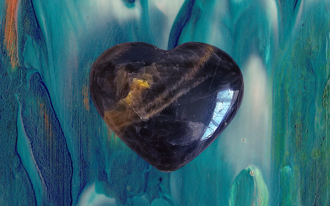 Black moonstone to improve emotional stability during new beginnings at the cancer new moon on the 5th July, 2024